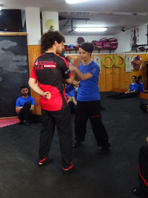 Kung Fu Academy di Sifu Mezzone Arti Marziali e palestra di Sport da Combattimento Wing Chun Weng Chun Tjun Tai Chi Taijiquan Qigong Sanda Difesa Personale (163)